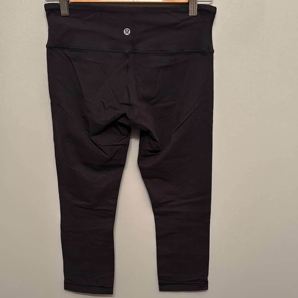 Lululemon Black low rise Leggings